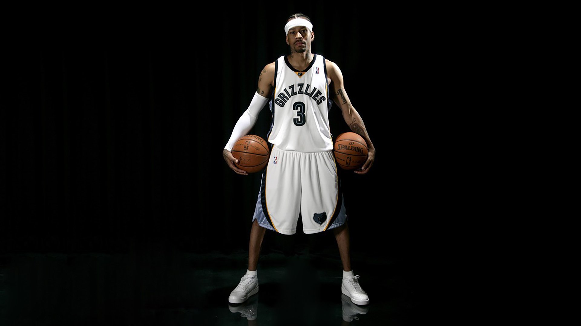 森林狼组织主题日鼓励球迷穿复古球衣入场，森林狼复古球裤